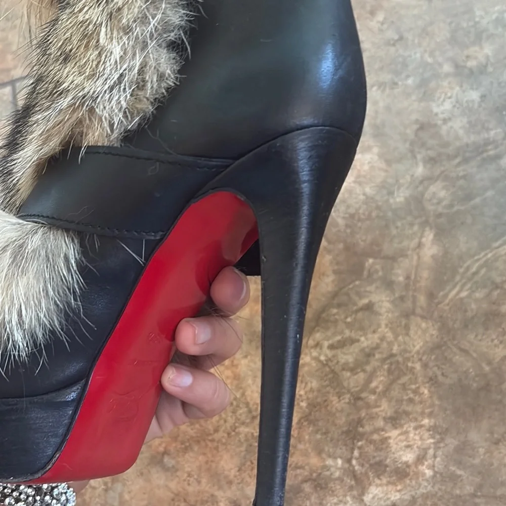 Christian Louboutin Black and Fur Women's Boots Toundra - Picture 4 of 16